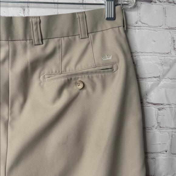 Peter Millar Men's Short - Picture 3 of 12